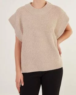 By Malene Birger Ullväst Farima Oyster